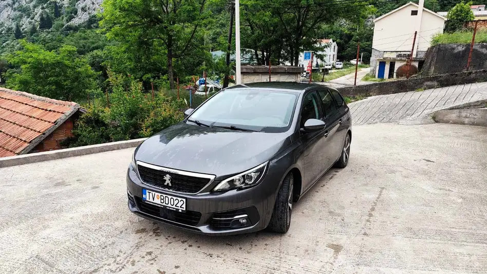 Peugeot 308, photo 2