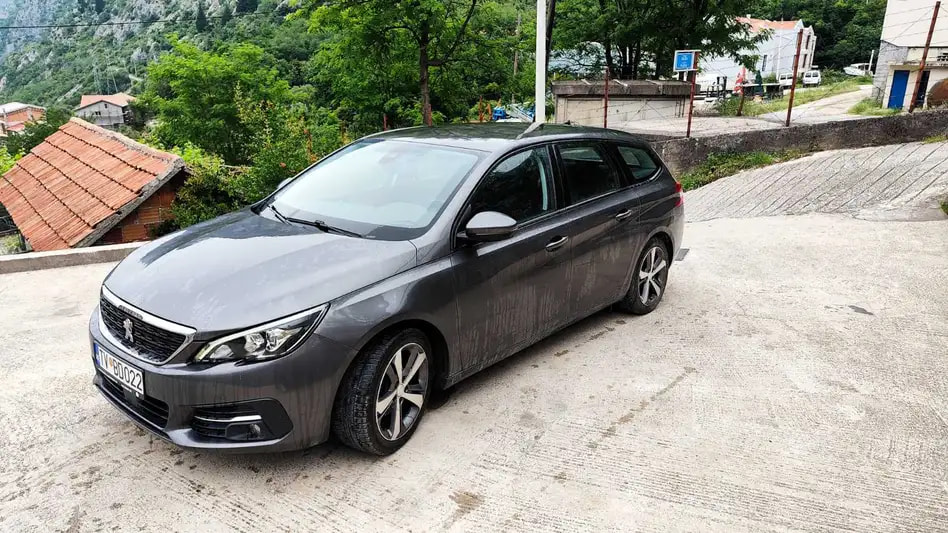 Peugeot 308, photo 3